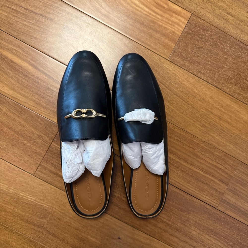Black Leather Loafers with Gold Accent